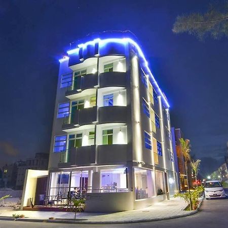 Airport Beach Hotel Hulhumale Exterior foto