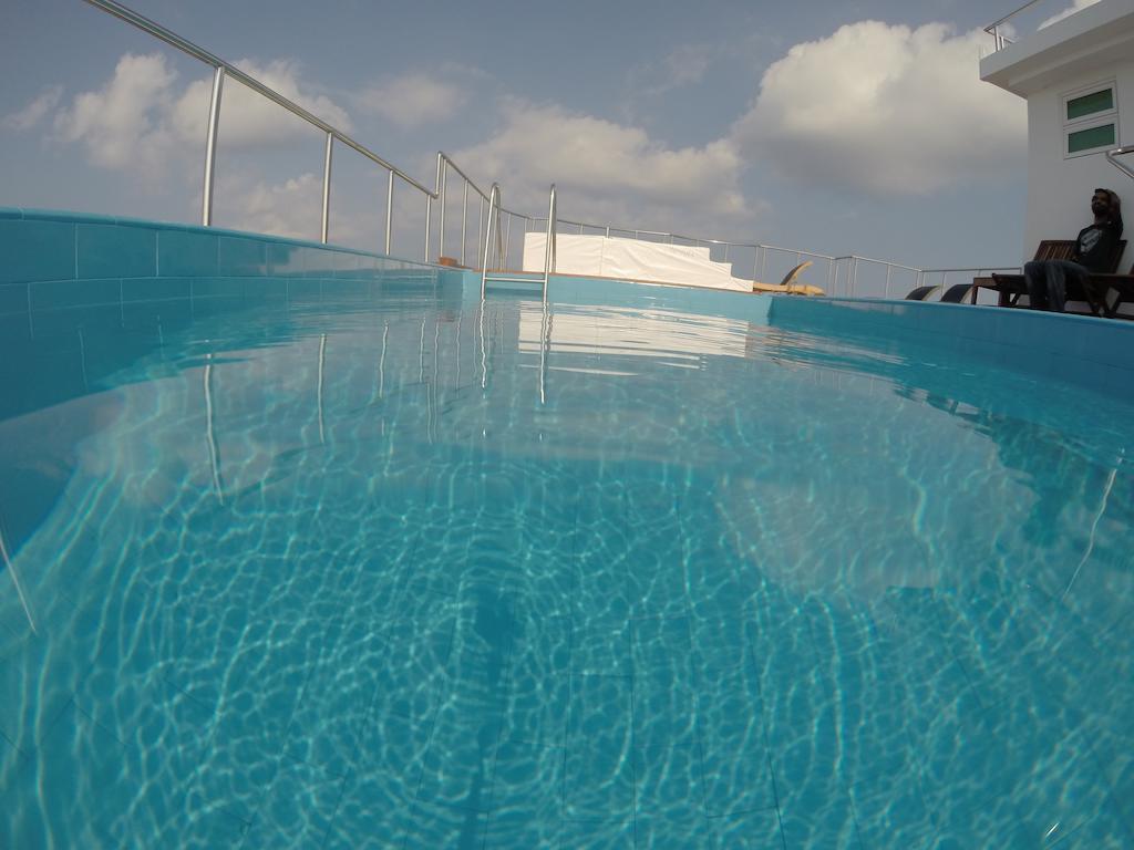 Airport Beach Hotel Hulhumale Exterior foto