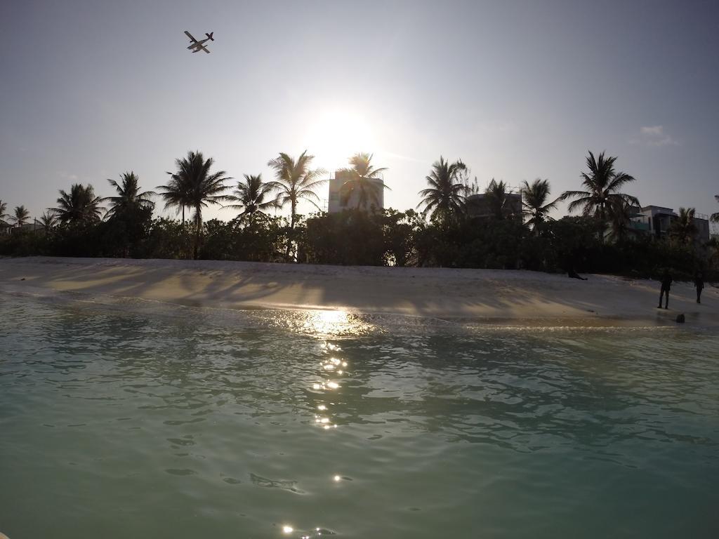 Airport Beach Hotel Hulhumale Exterior foto