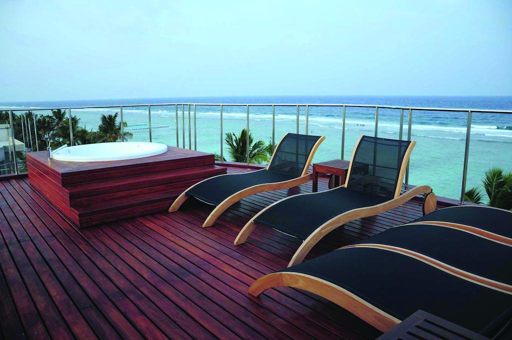 Airport Beach Hotel Hulhumale Exterior foto
