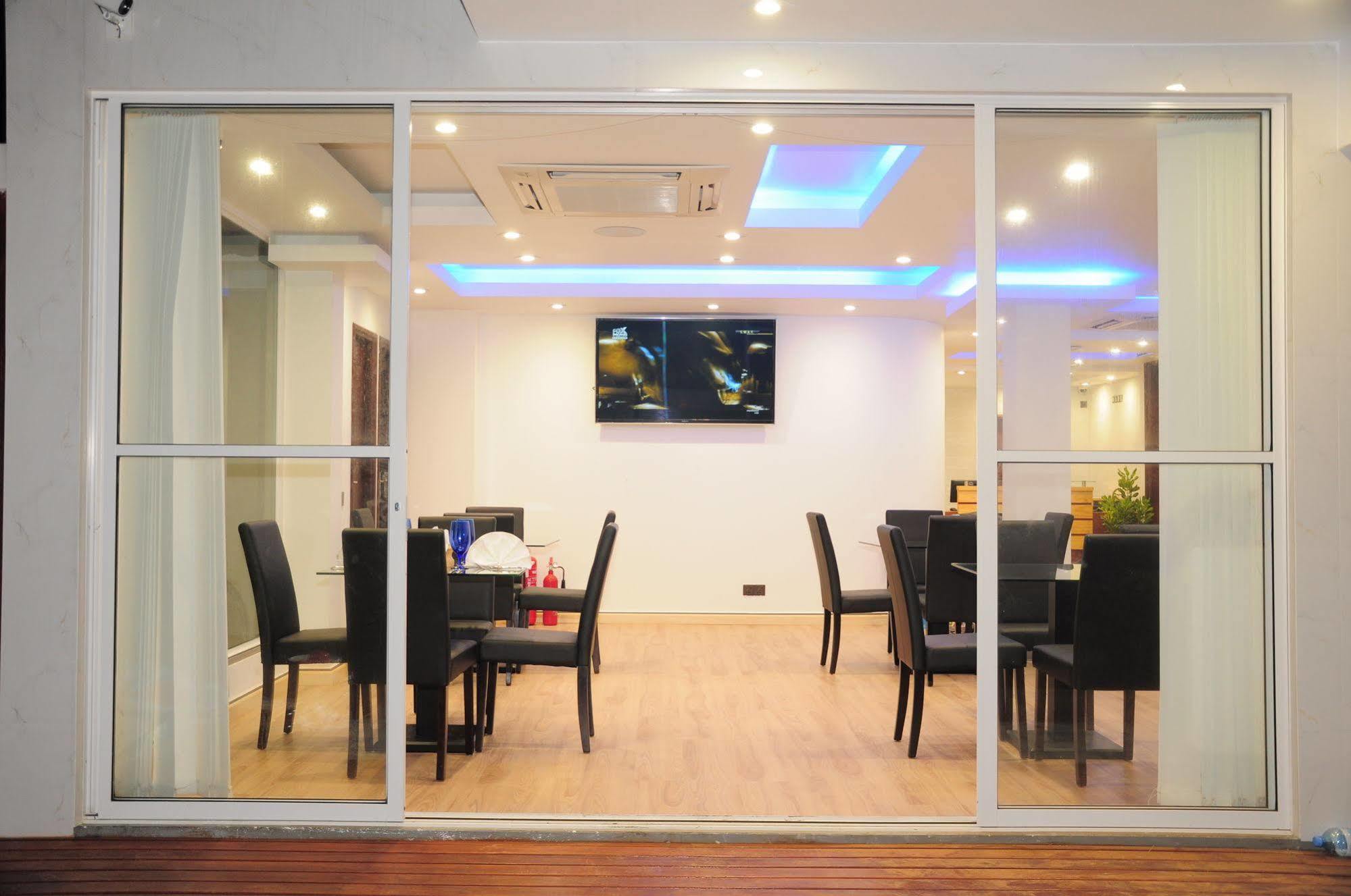 Airport Beach Hotel Hulhumale Exterior foto
